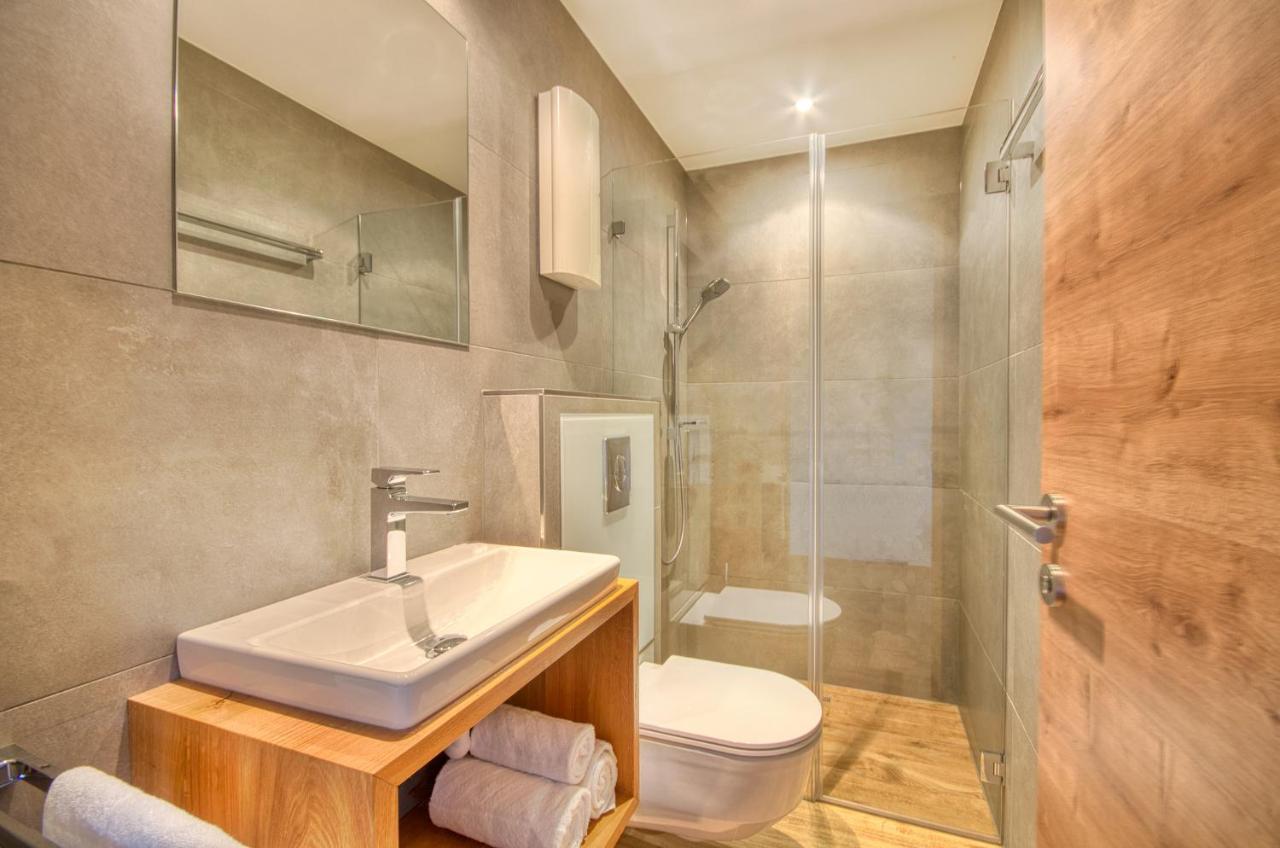 Apartment Antonia - By Alpen Apartments Цел ам Зее Екстериор снимка